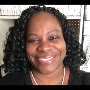 Meet your Posher, Raquelle